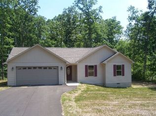 819 Arapaho Dr, Crossville, TN 38572
