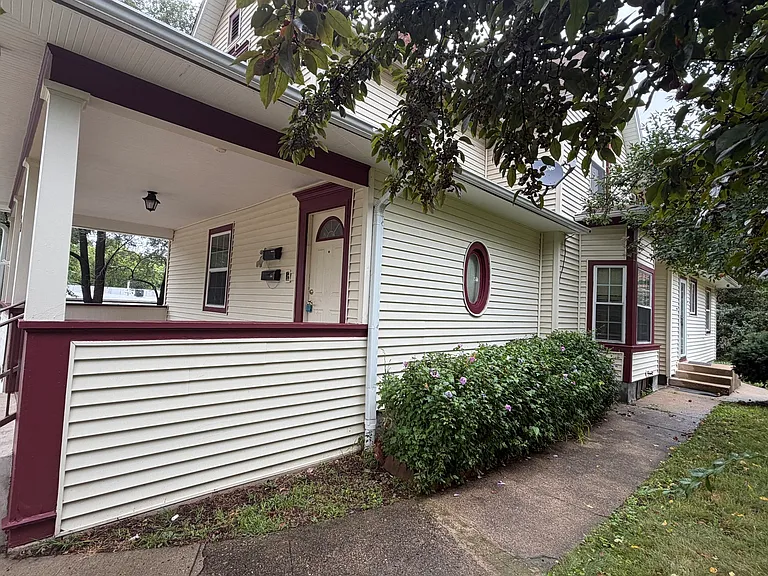 39 Leonard St #1 — Photo 3