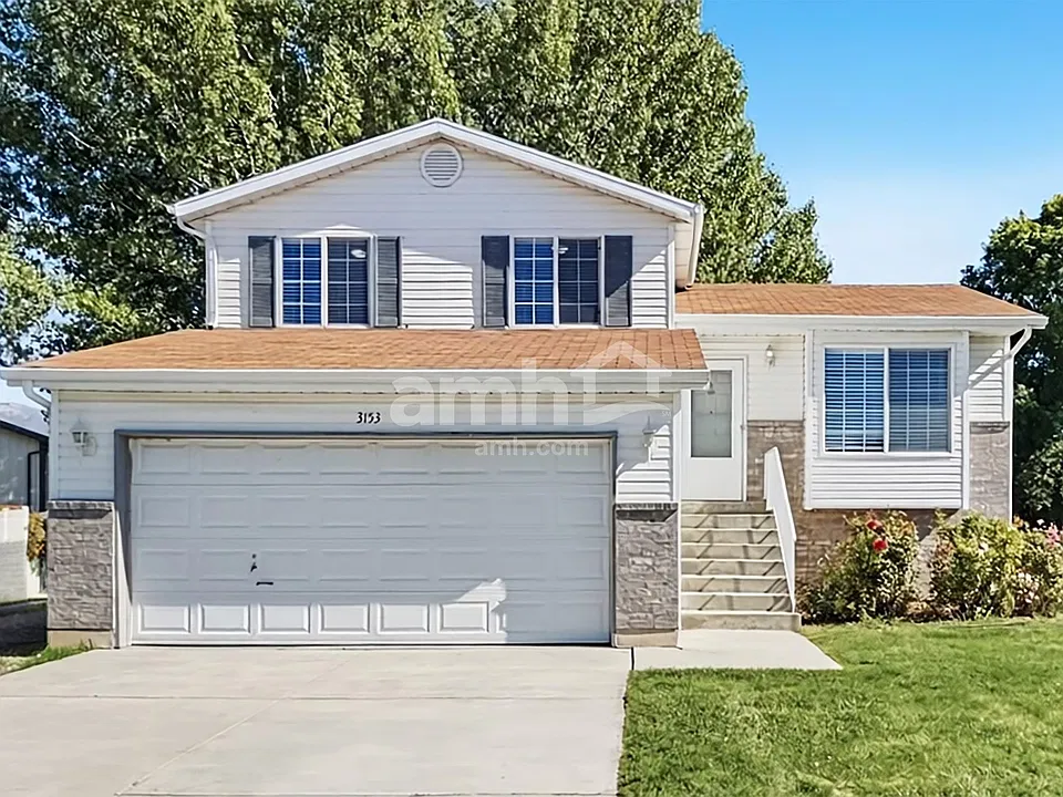 3153 W 5025 S