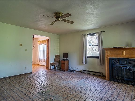 3rd image of 233 Beley Ave