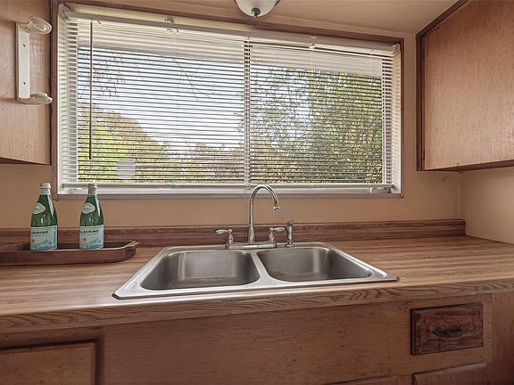 4th image of 4122 Bolin Rd