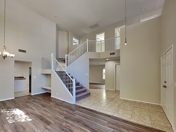 2nd image of 2911 E GLENHAVEN Drive