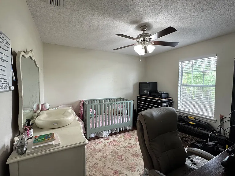 208 Summerset Ct — Photo 14
