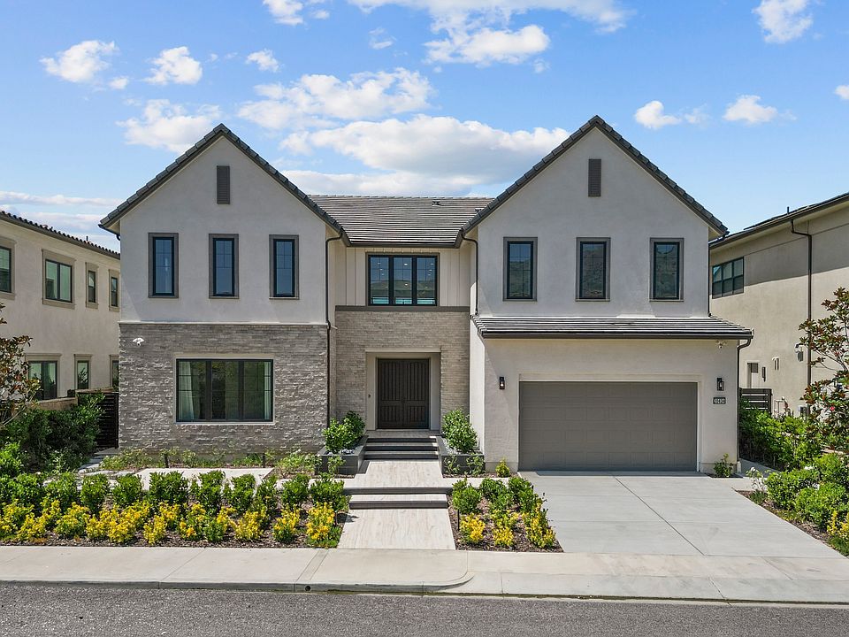 Coastal Modern Farmhouse from the Skyline Collection - Westcliffe Community