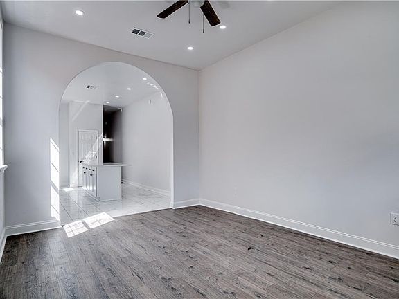 5th image of 2212 Gravier St