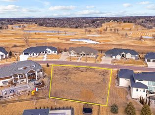 509 E Shadow Creek Ln, Sioux Falls, SD 57108