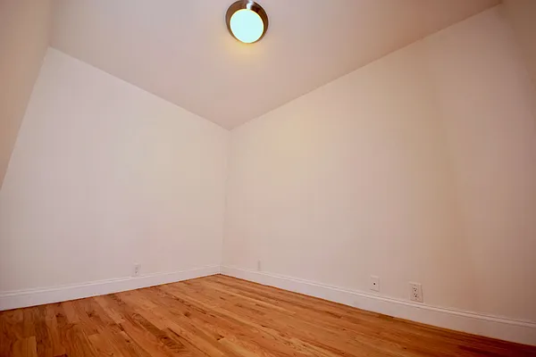 Rented by Waverly Realty Associates | media 3