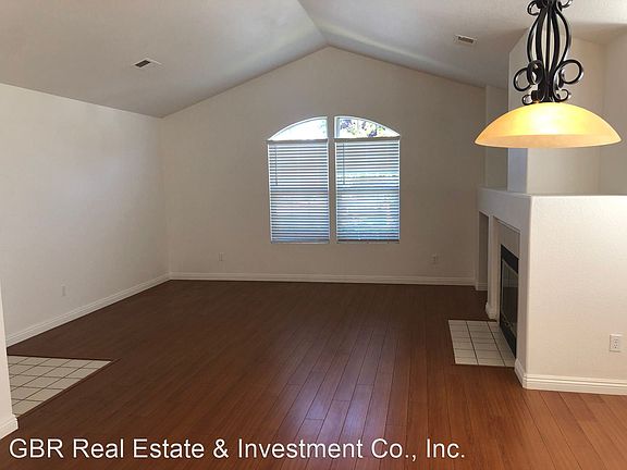 3rd image of 310 Baird Dr