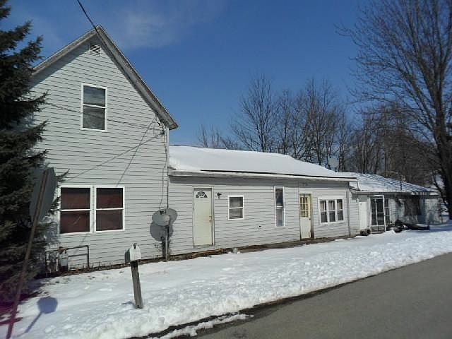 2nd image of 87 S Jackson St