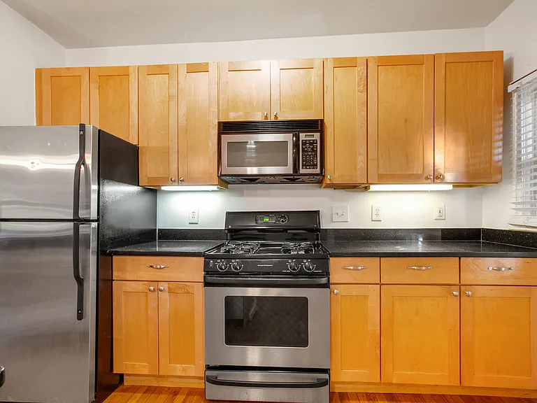 1125 Roland Heights Ave — Photo 4