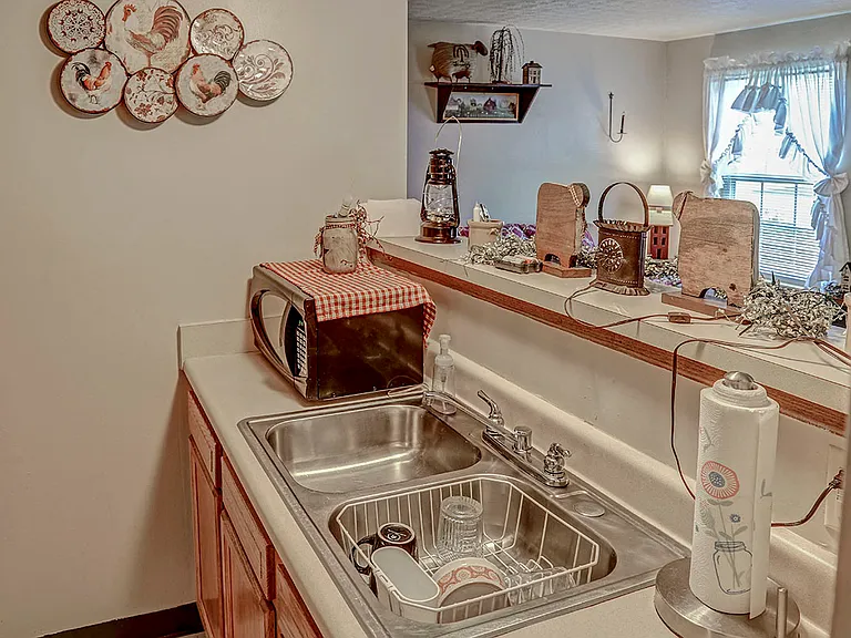 Glennview Apartments — Photo 17