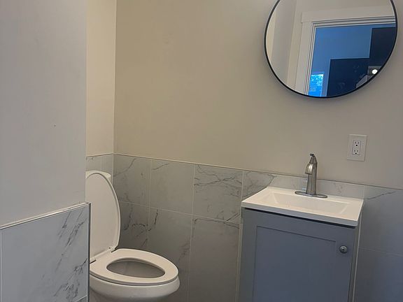 5th image of 22390 Salwan Pl