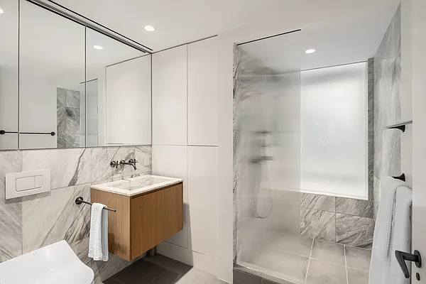 Sold by Douglas Elliman | media 15