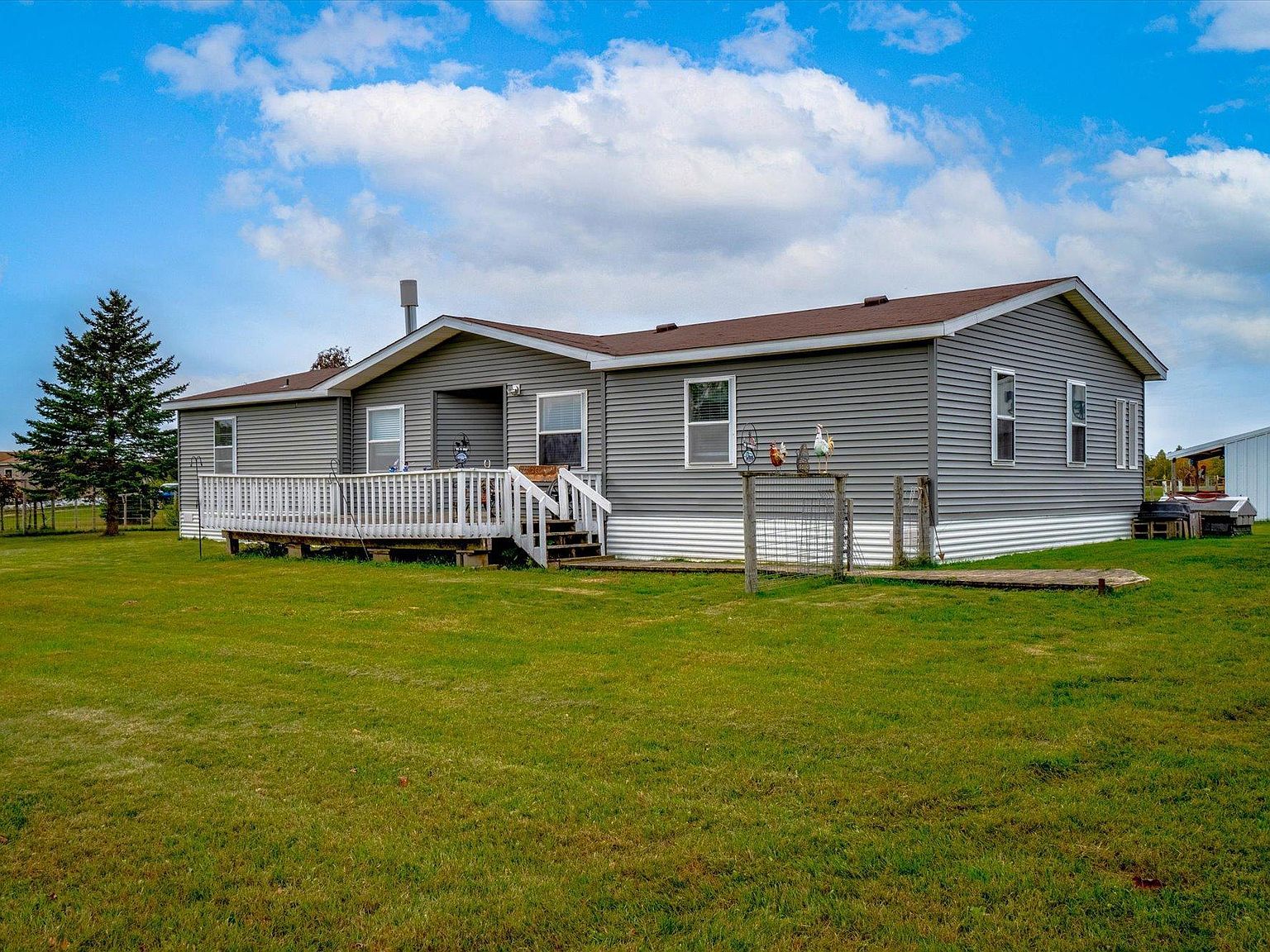 S♡Y 30296 Nightingale St NW, Isanti, MN 55040 | Zillow