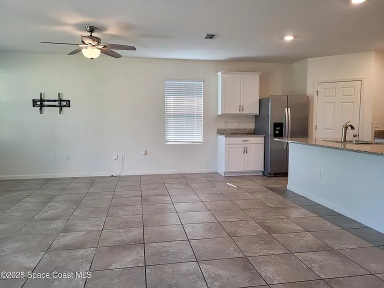 760 Acadia Ct SE — Photo 13