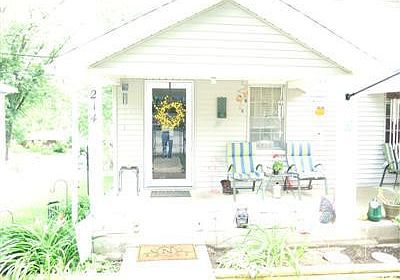 2nd image of 212 Swigert Ave #214