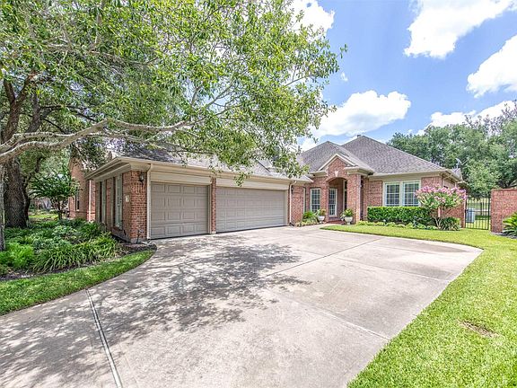 2nd image of 2519 Plumfield Ln