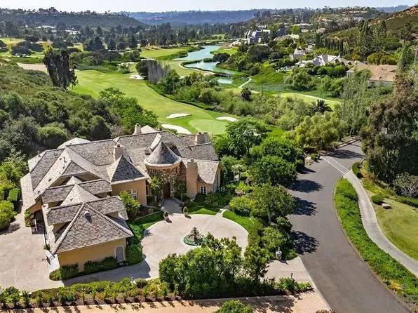 6253 Clubhouse Dr, Rancho Santa Fe, CA 92067