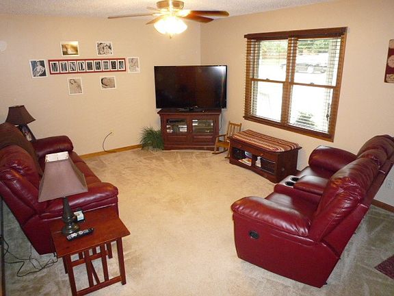 4th image of 3382 N Broady Dr