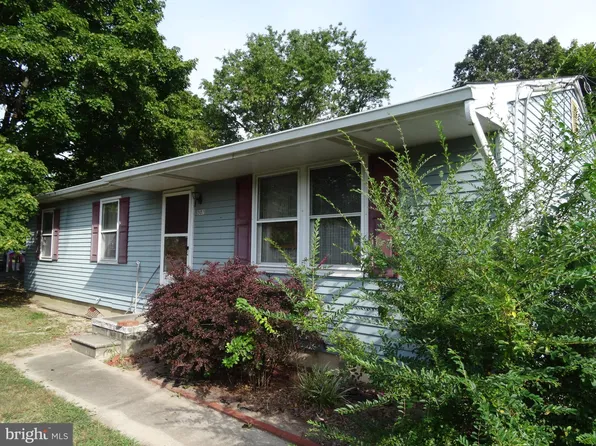 302 E Pacific Ave, Minotola, NJ 08341