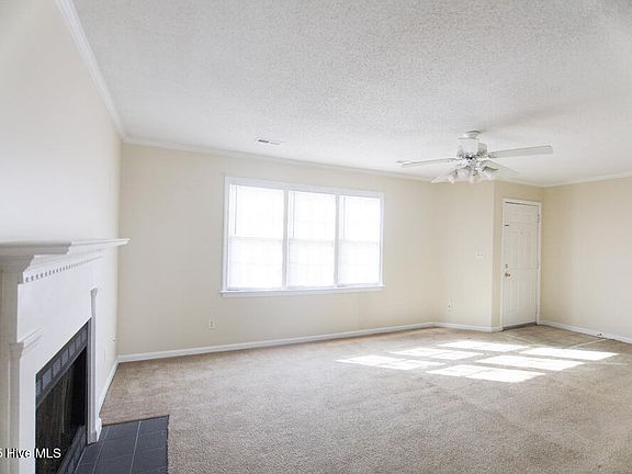 4th image of 3826 Sterling Pointe Dr Unit N-10