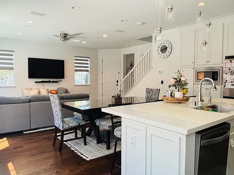 154 E Ramsey Dr — Photo 10