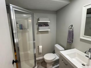 1104 Sunset Dr, Cleveland, OH 44124