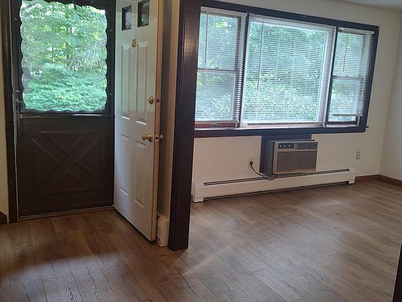 5th image of 46 Bank St #B