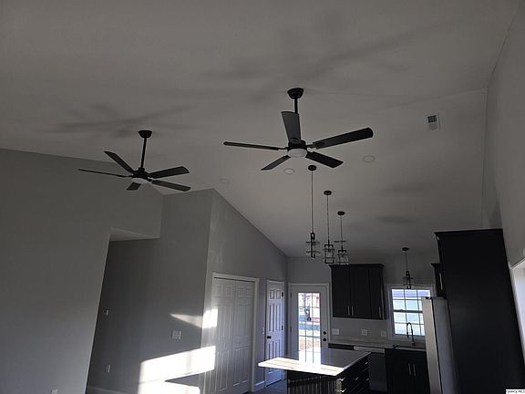 4th image of 1301 Wabash Ave