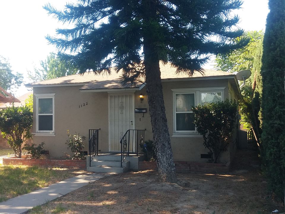 2nd image of 1122 E 65th St