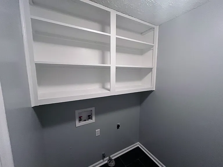 113 Cornwall Ct — Photo 33