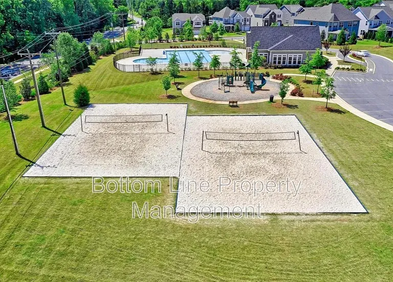 9576 Herringbone Ln NW — Photo 10