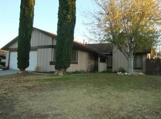 831 W Scott St, Rialto, CA 92376