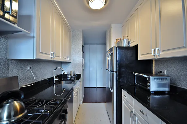 Rented by Corcoran | media 16