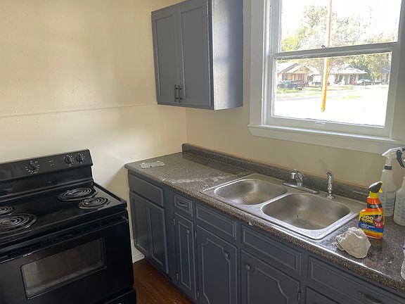 5th image of 2802 Lee Ave