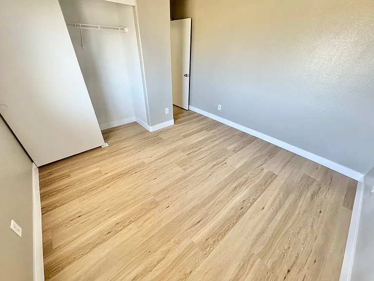 8782 Brilliant Star Dr — Photo 16