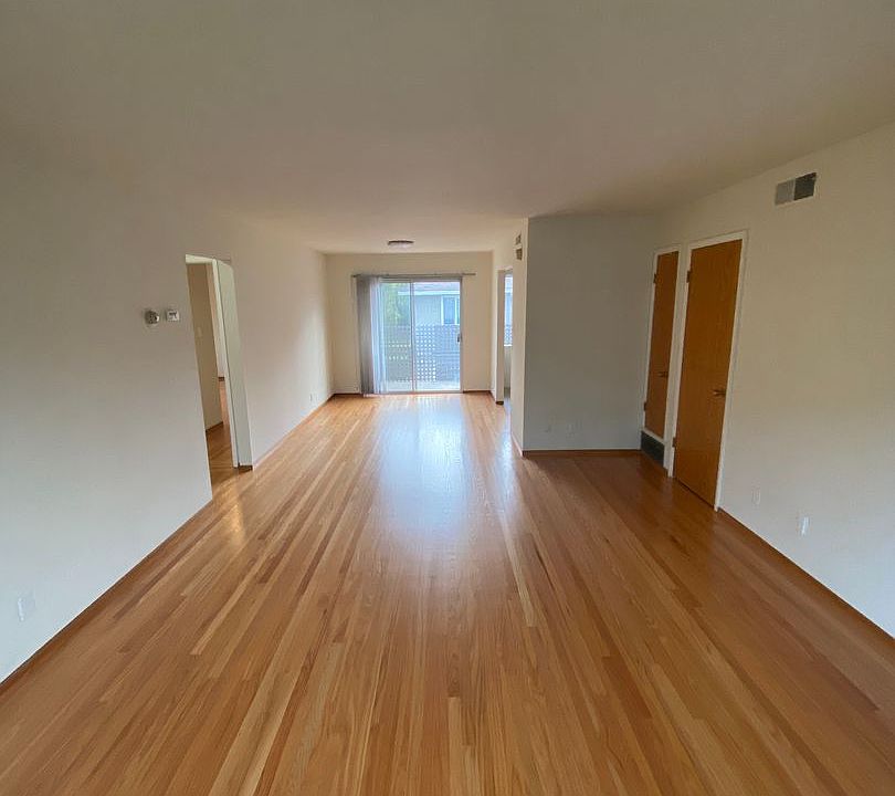 1st image of 1051 Santa Cruz Ave #3
