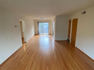 1051 Santa Cruz Ave #3, Menlo Park, CA 94025