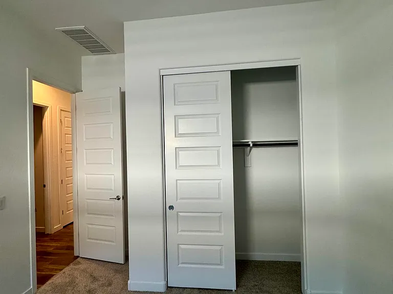 3173 W Peak View Rd — Photo 14