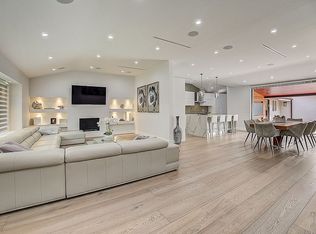 23634 Marylee St, Woodland Hills, CA 91367