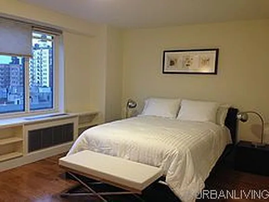 Rented by Urban Living | media 82