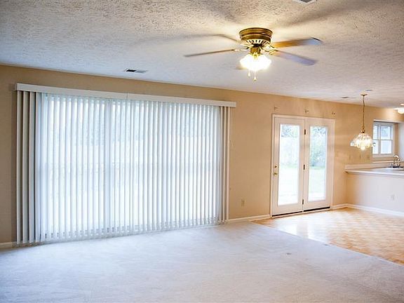 5th image of 537 Amberley Dr