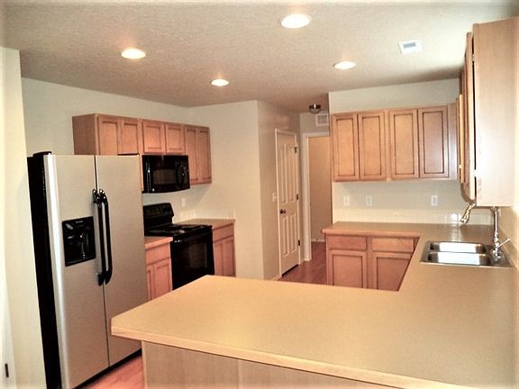 4th image of 9162 W Alderberry Dr