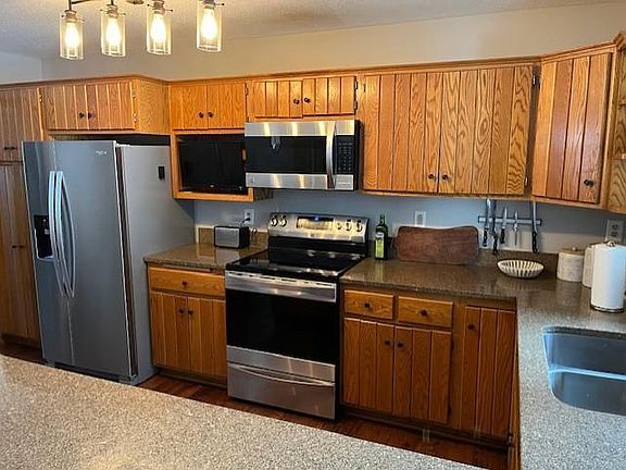 3rd image of 2126 Jean Rd