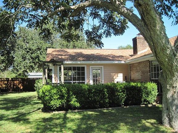 2nd image of 2580 County Road 769b