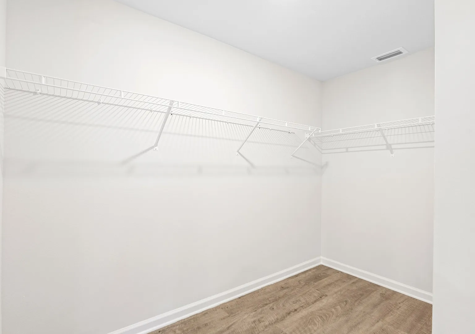 3 bed, 1580 sqft, $2,499 — Photo 3