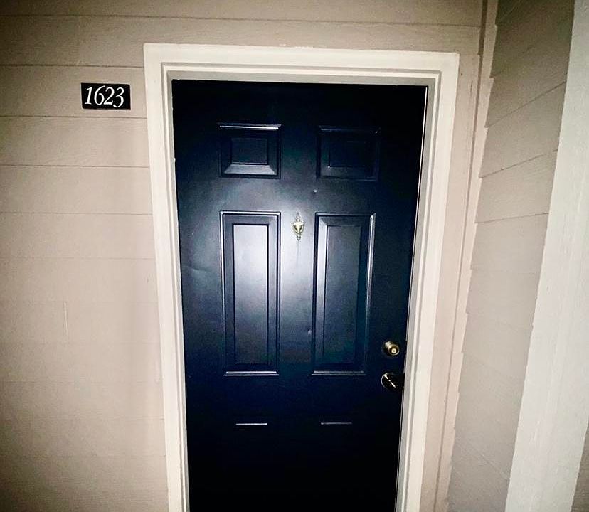 1st image of 10961 Burnt Mill Rd #1623