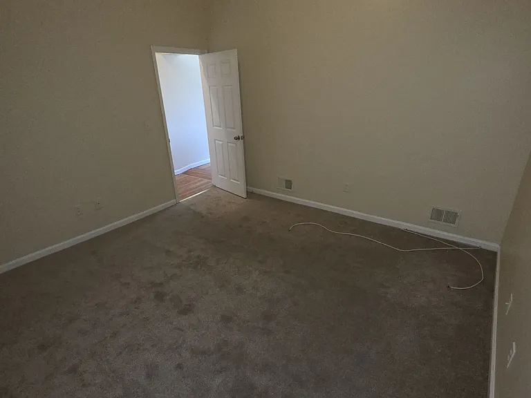 207 Broadway #203 — Photo 9