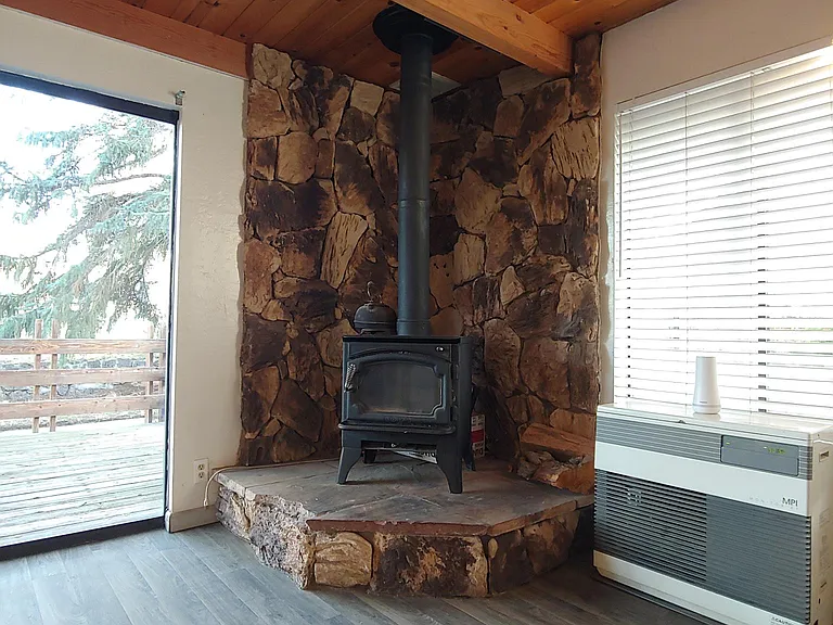 17309 Squirrel Ct — Photo 4