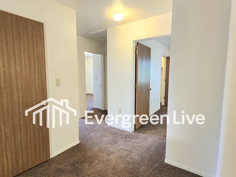 224 Raven Dr — Photo 13